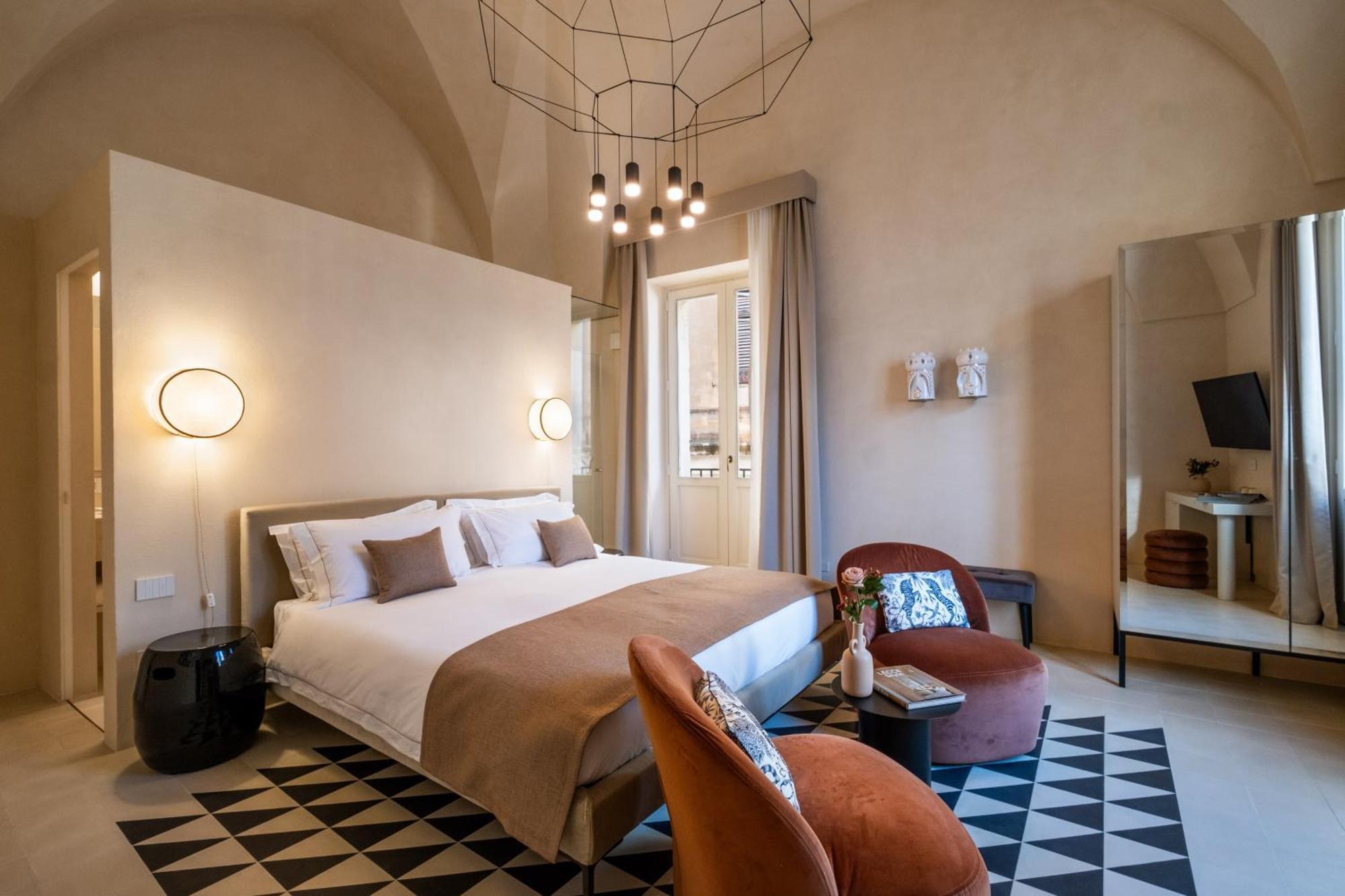 Palazzo Paisiello - Luxury Rooms Lecce Zewnętrze zdjęcie